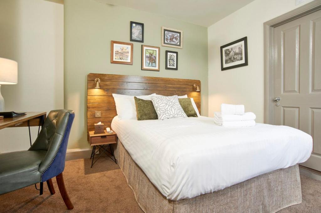 The Angel Inn Hotel Першор Экстерьер фото