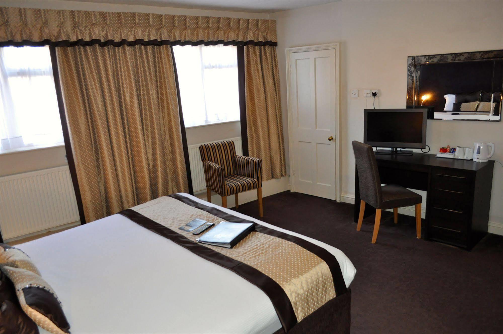 The Angel Inn Hotel Першор Экстерьер фото